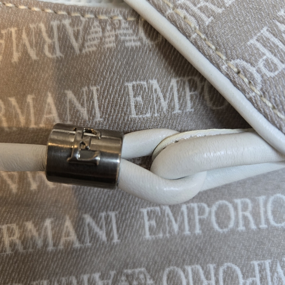 Purse - Picture 10 of 10